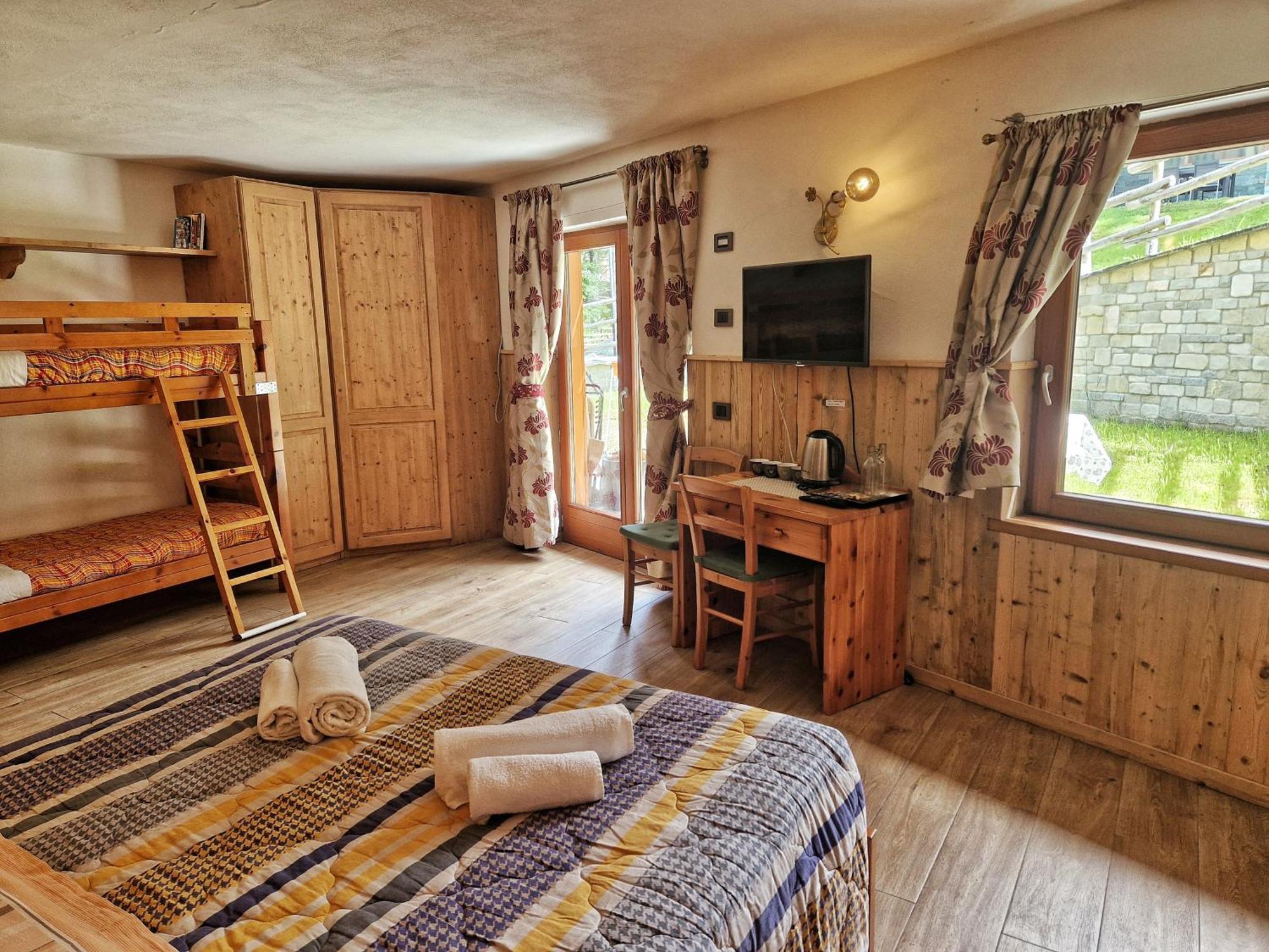 Le Nid De L'Aigle Hotel Champoluc Luaran gambar