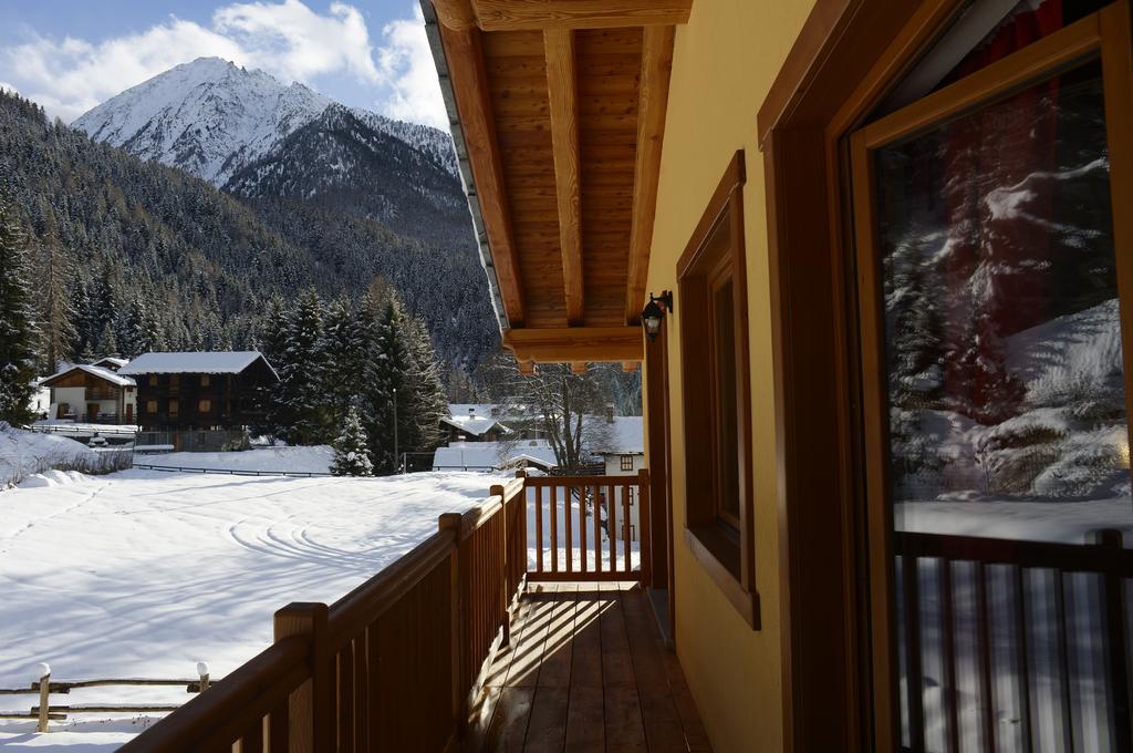 Le Nid De L'Aigle Hotel Champoluc Bilik gambar